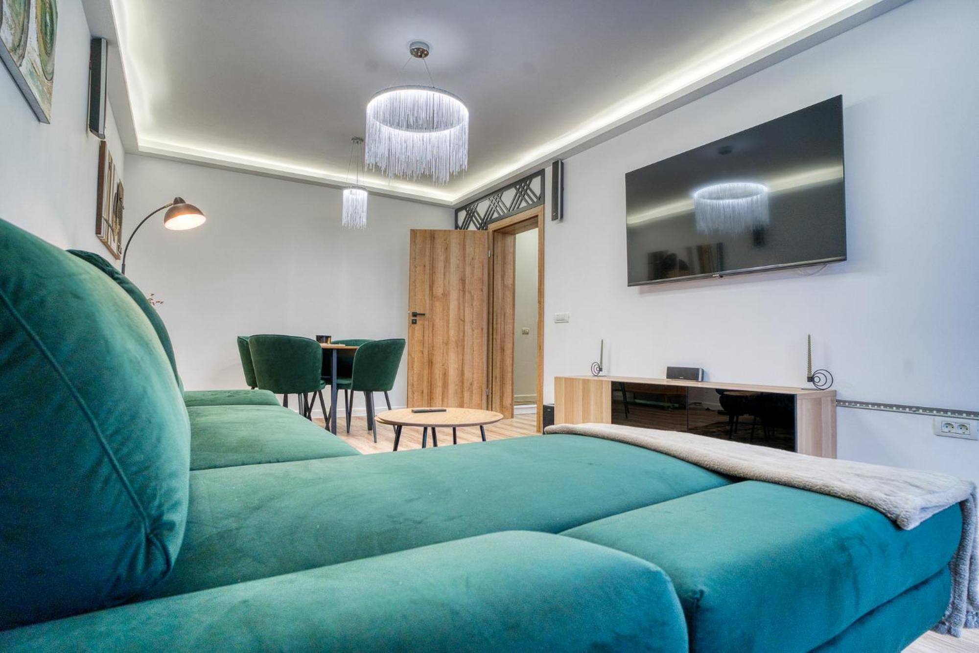 City Chic Retreat: Newly Renovated 1Br Apartment 부쿠레슈티 외부 사진