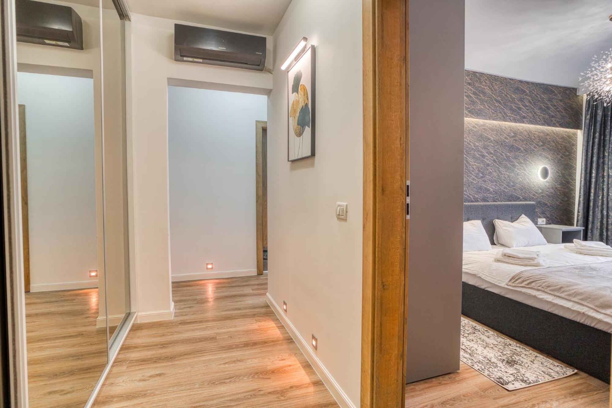 City Chic Retreat: Newly Renovated 1Br Apartment 부쿠레슈티 외부 사진